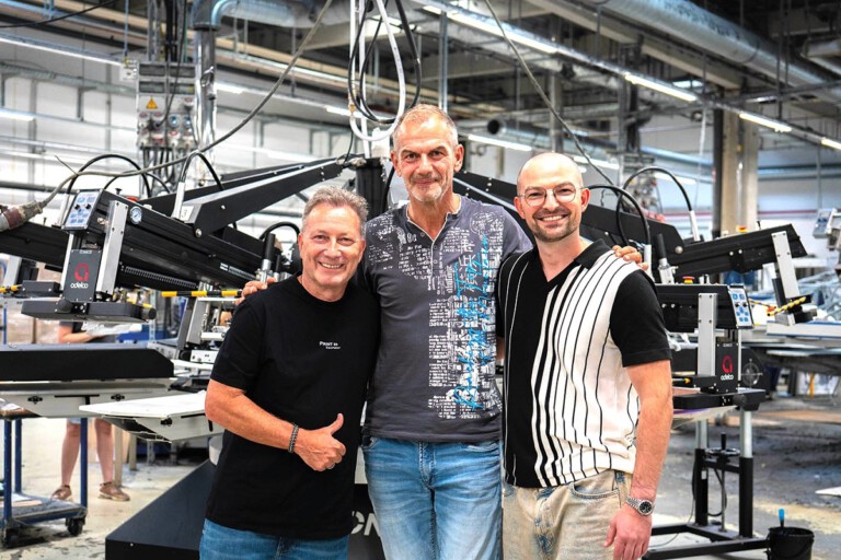 Print Equipment platziert deutschlandweit das erste Adelco Siebdruckkarussell bei Level Up