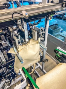 Vollautomatische Herstellung von Tragetaschen in Deutschland